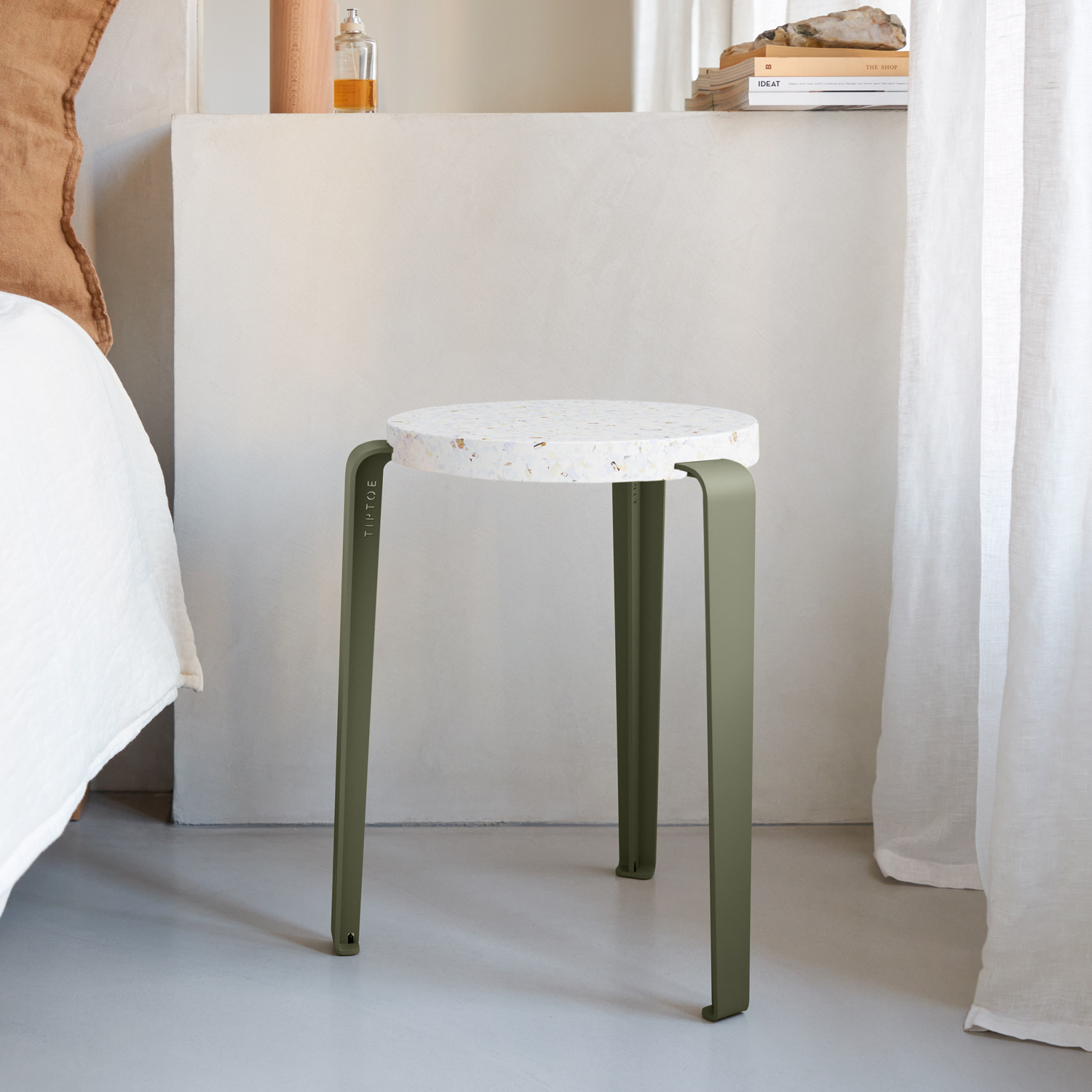 LOU stool - Venezia recycled plastic