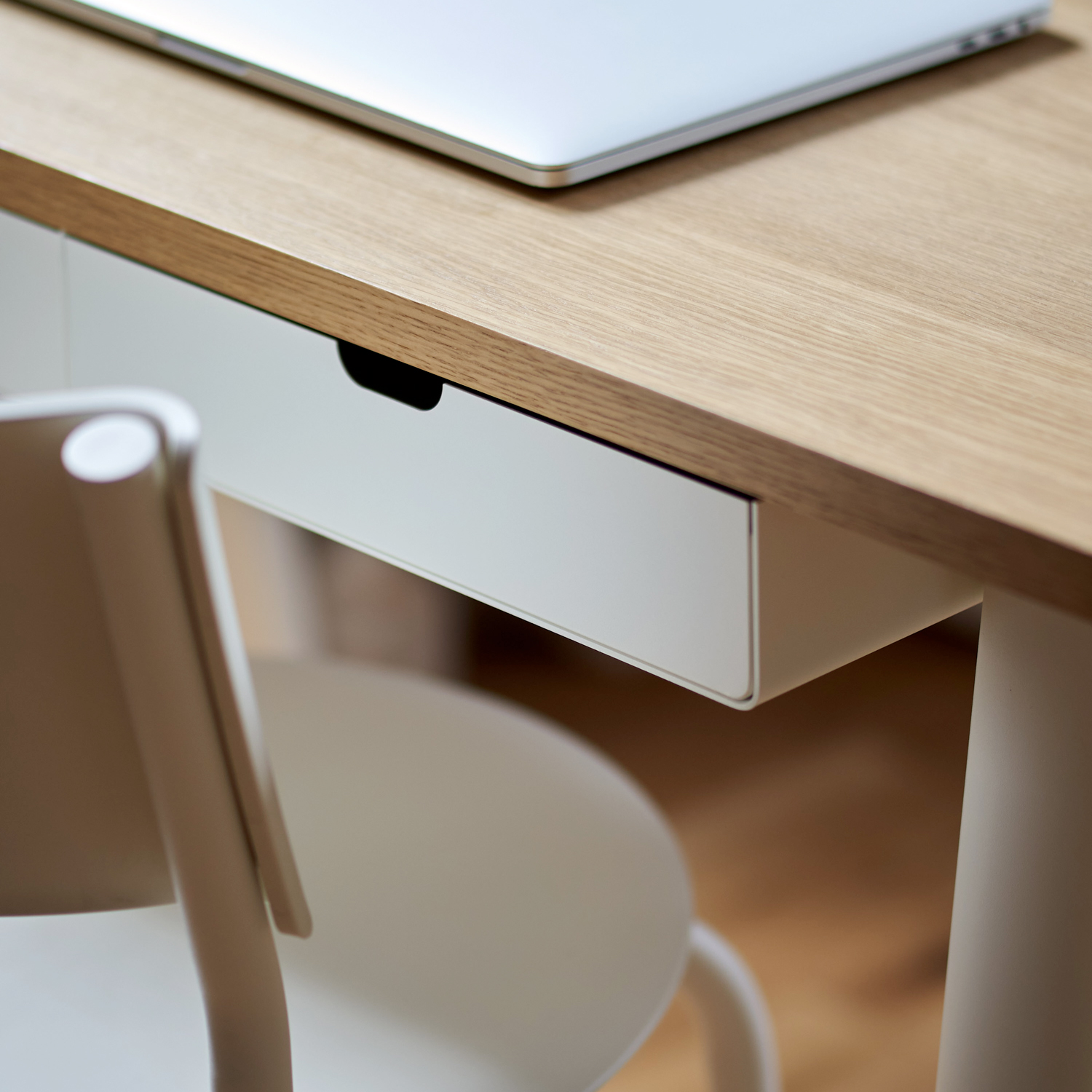 NEW MODERN desk - eco-certified wood