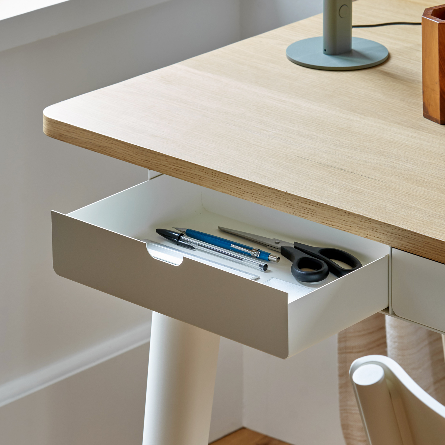 NEW MODERN desk - eco-certified wood