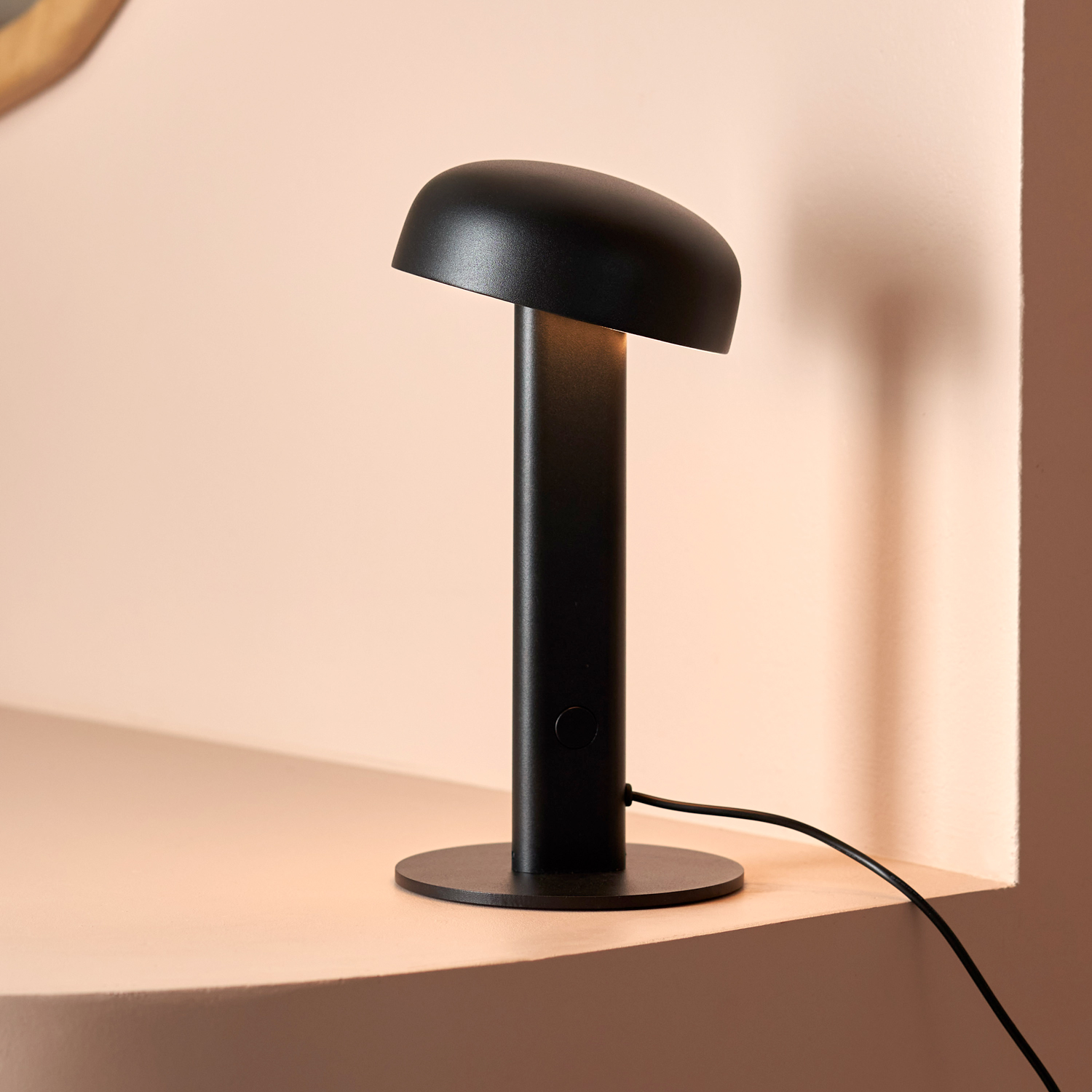 NOD table lamp