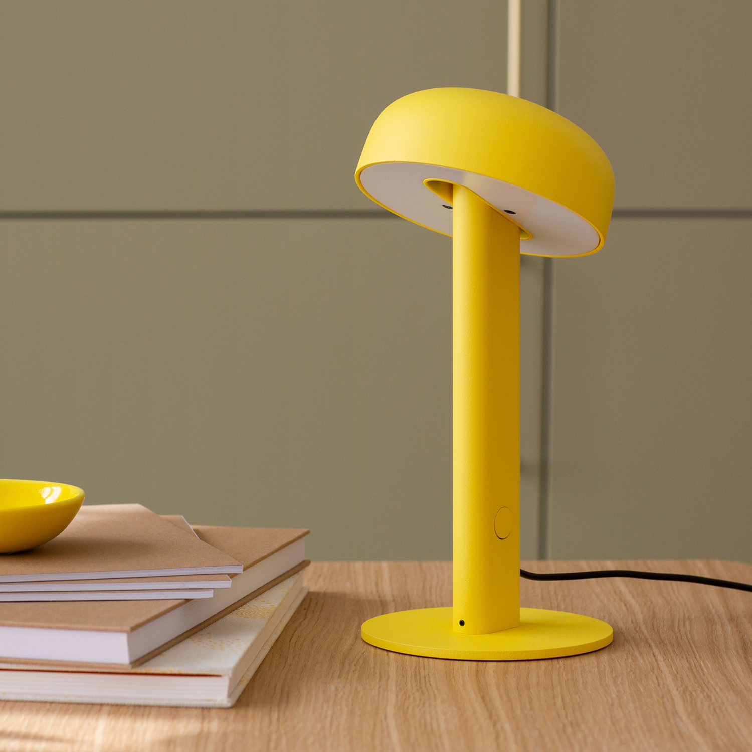 NOD table lamp