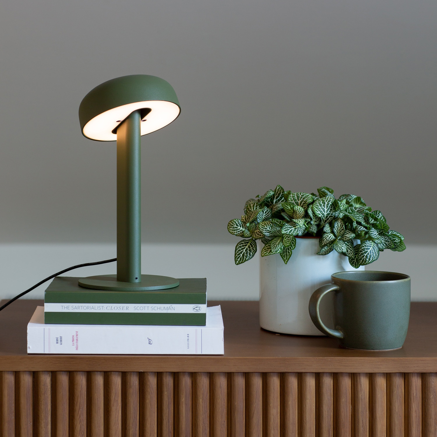 NOD table lamp