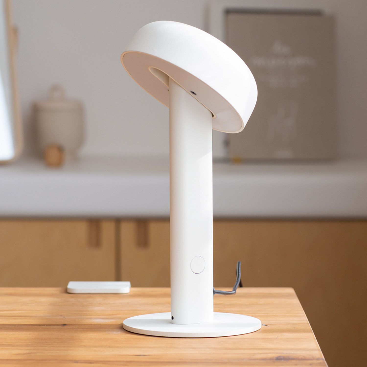 NOD table lamp