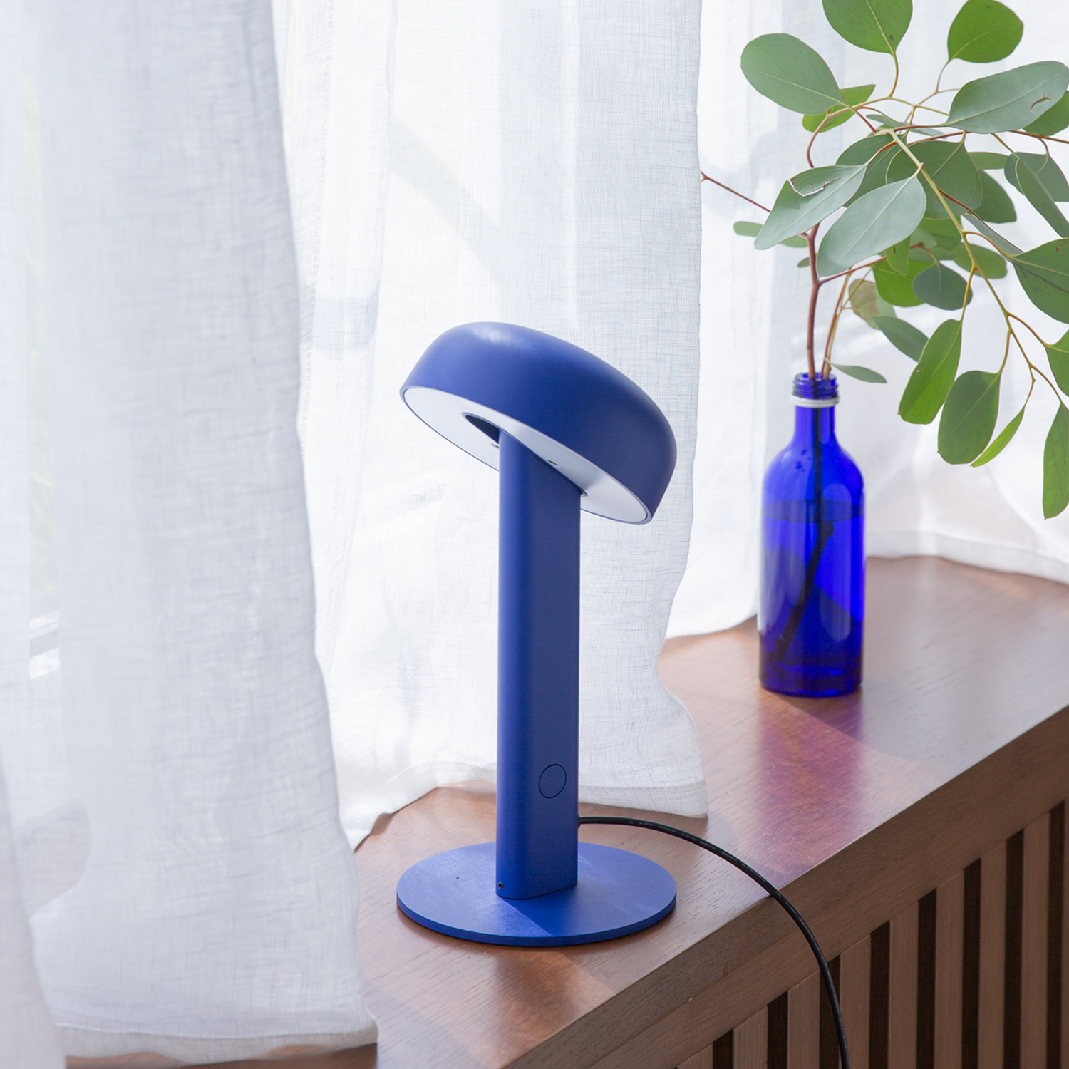 NOD table lamp