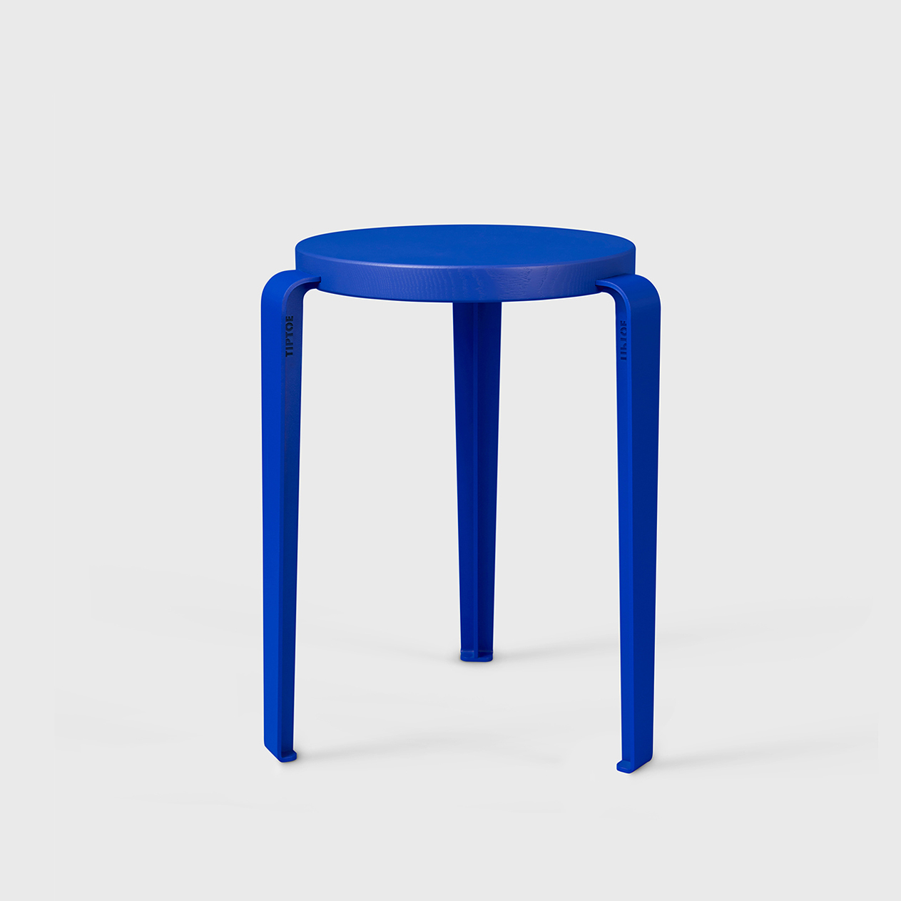 TIPTOE x KLEIN BLUE® - Hocker LOU