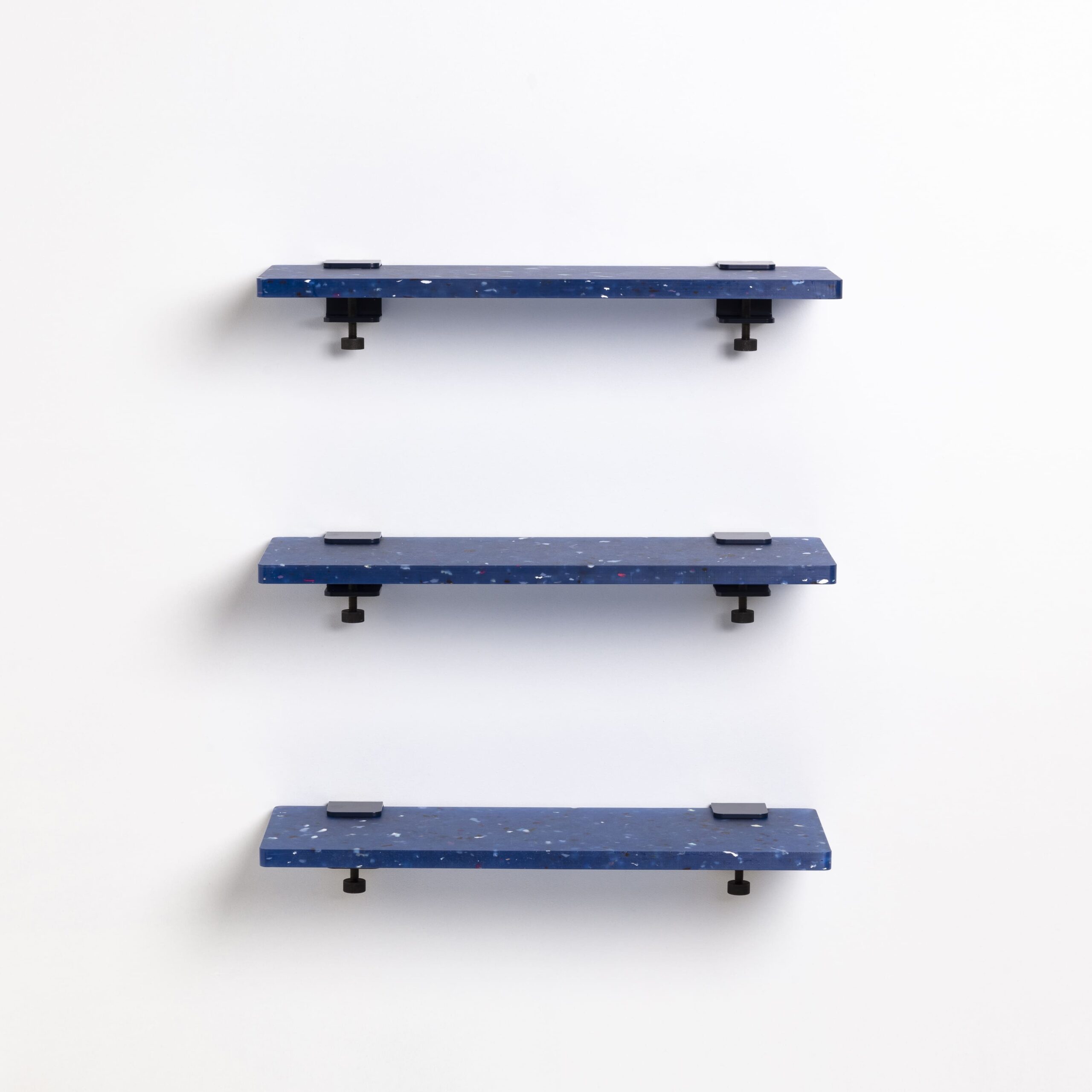 Set of 3 BRACKET wall shelves - Pacifico recycled plastic - 60 or 90cm