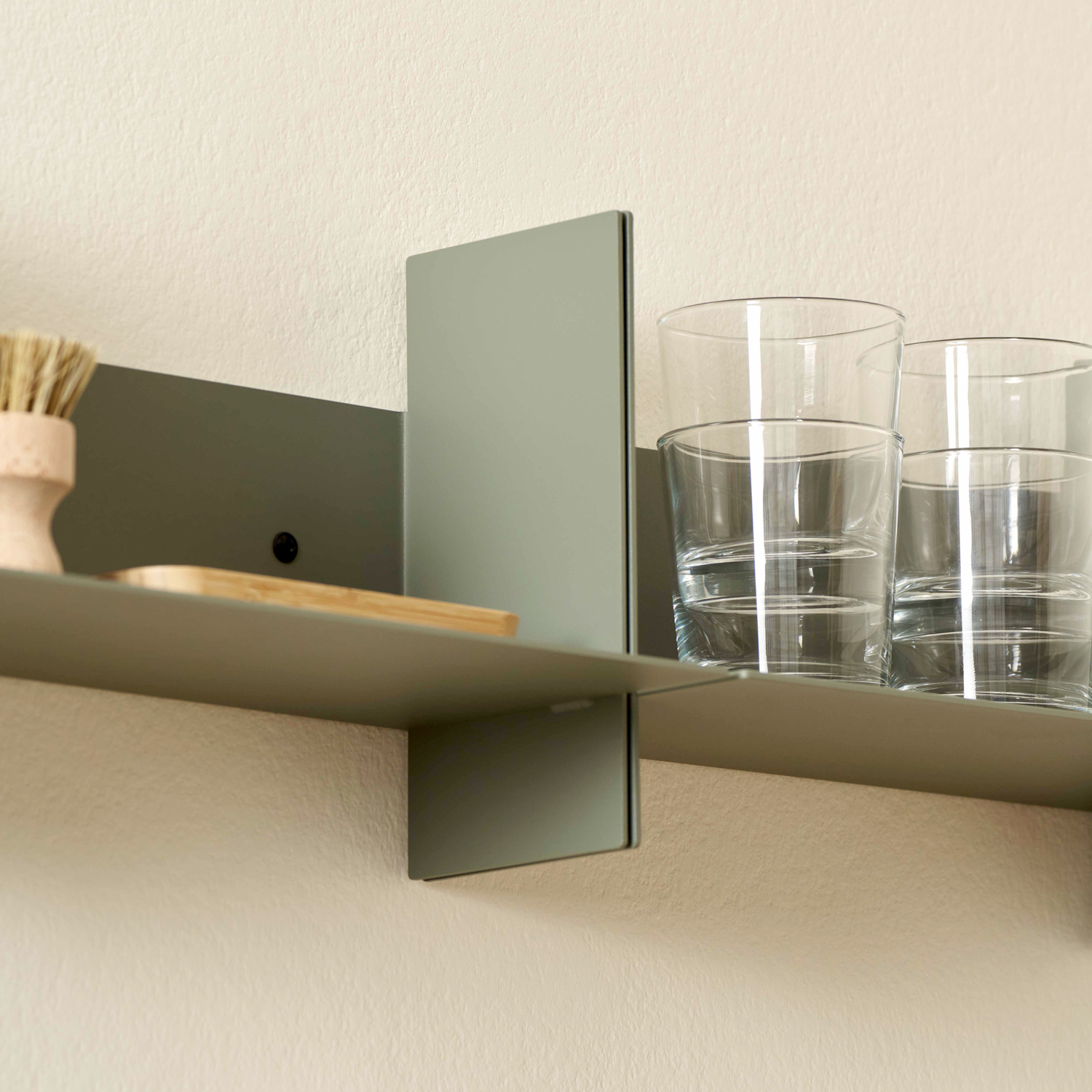 Set of 3 PLI steel wall shelves - 30 to 60cm