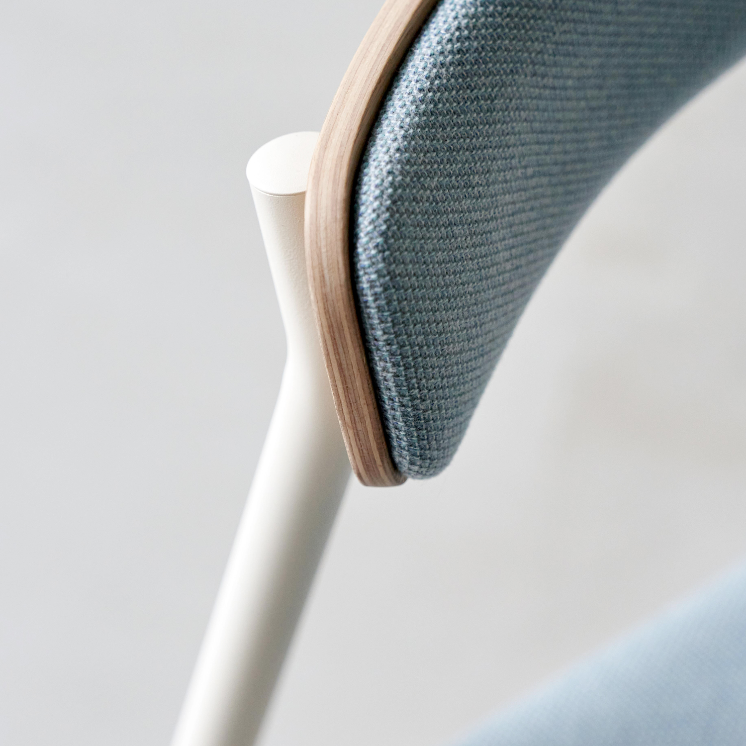 ÉTUDE chair - recycled fabric