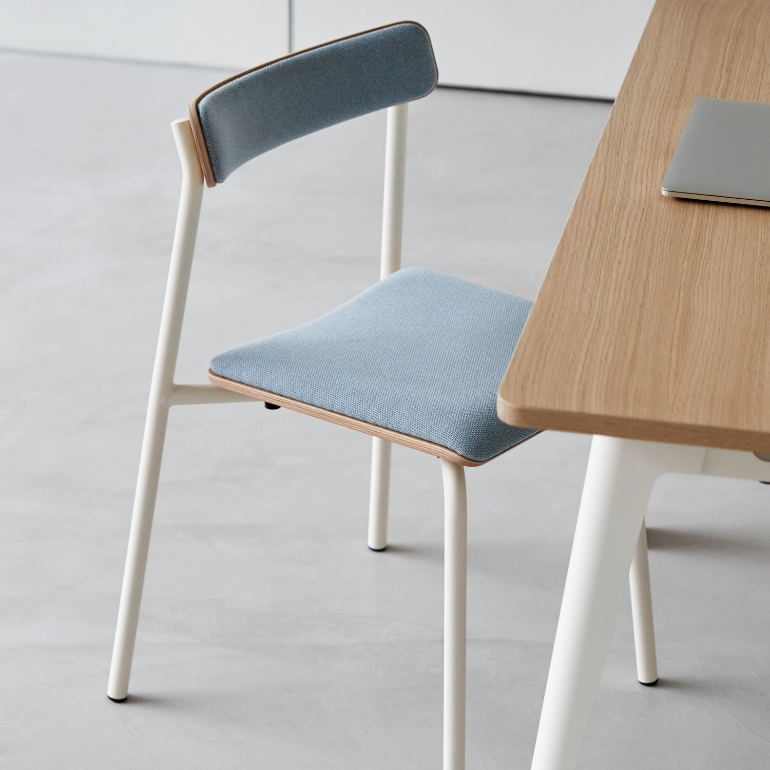 ÉTUDE chair - recycled fabric