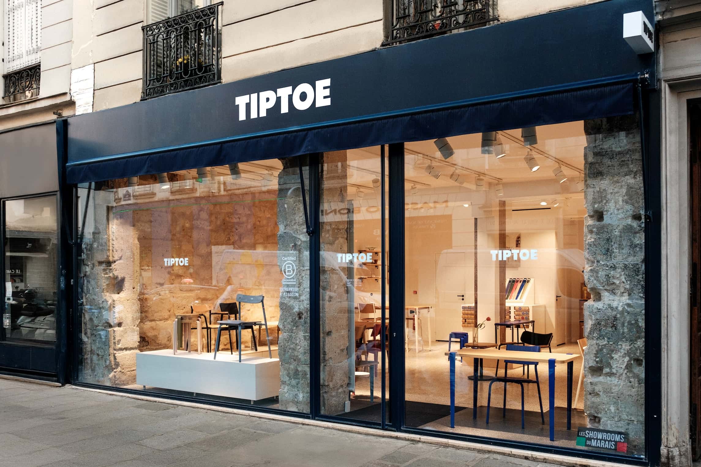 Tiptoe opens on rue de Turenne