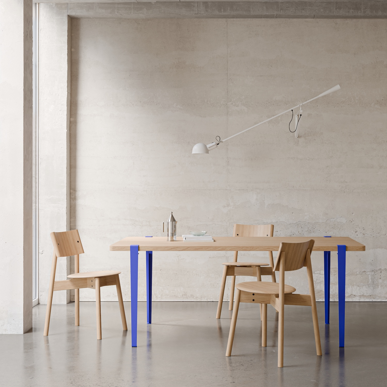 TIPTOE x KLEIN BLUE® - Dining table