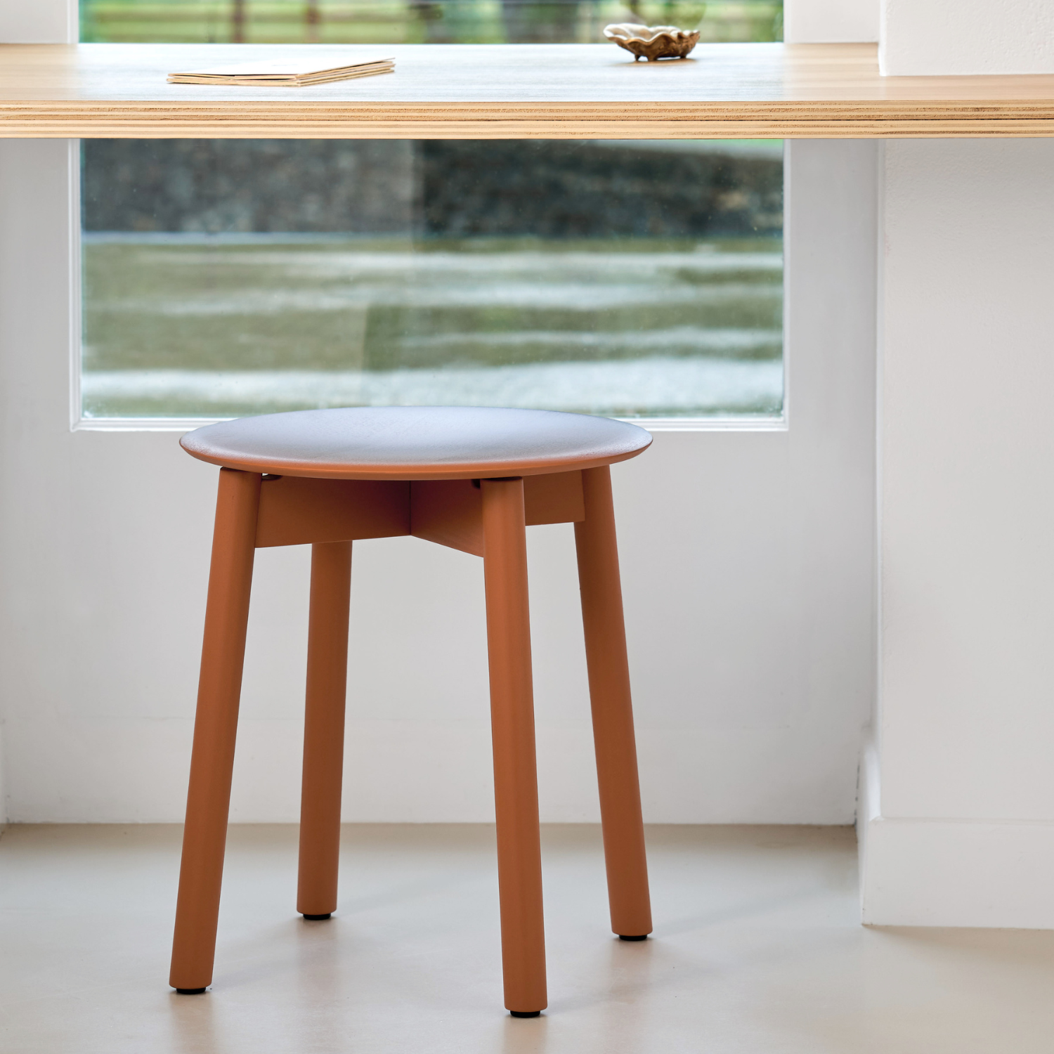 SSD full wood stool - eco-certified wood