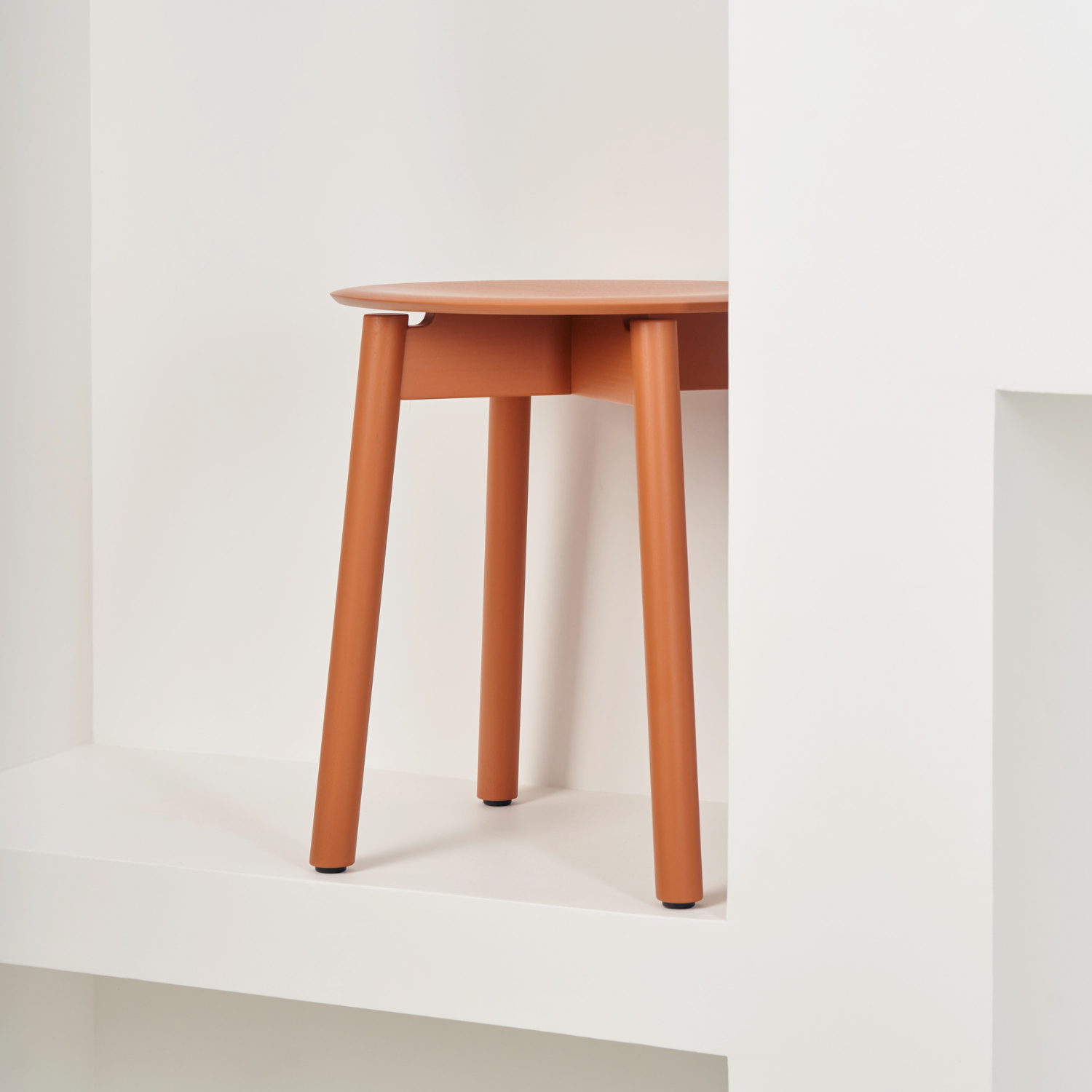 SSD full wood stool - eco-certified wood